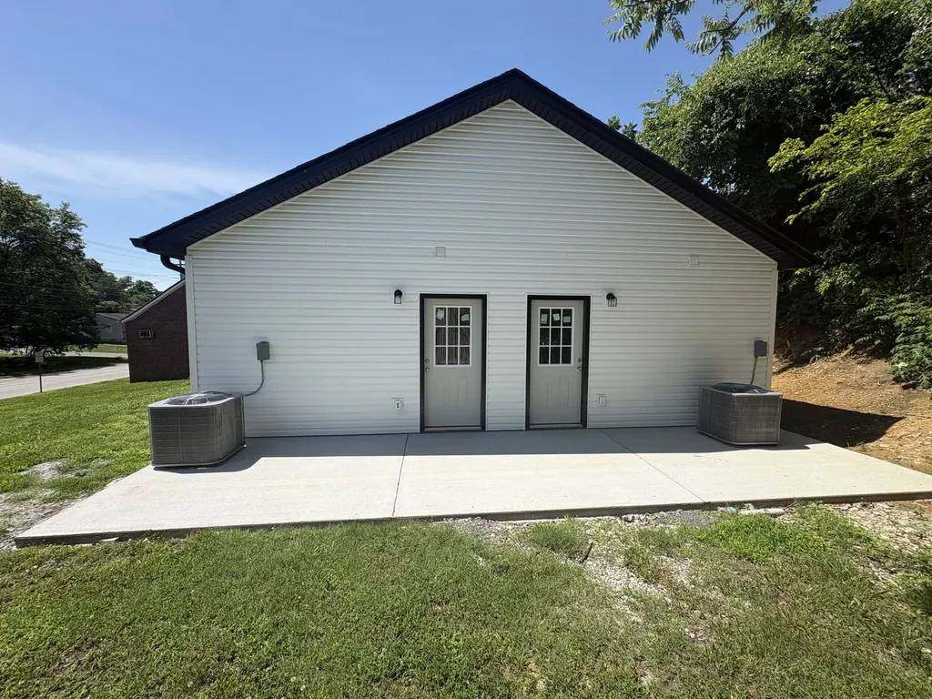 111 Second Avenue Carthage TN 37030