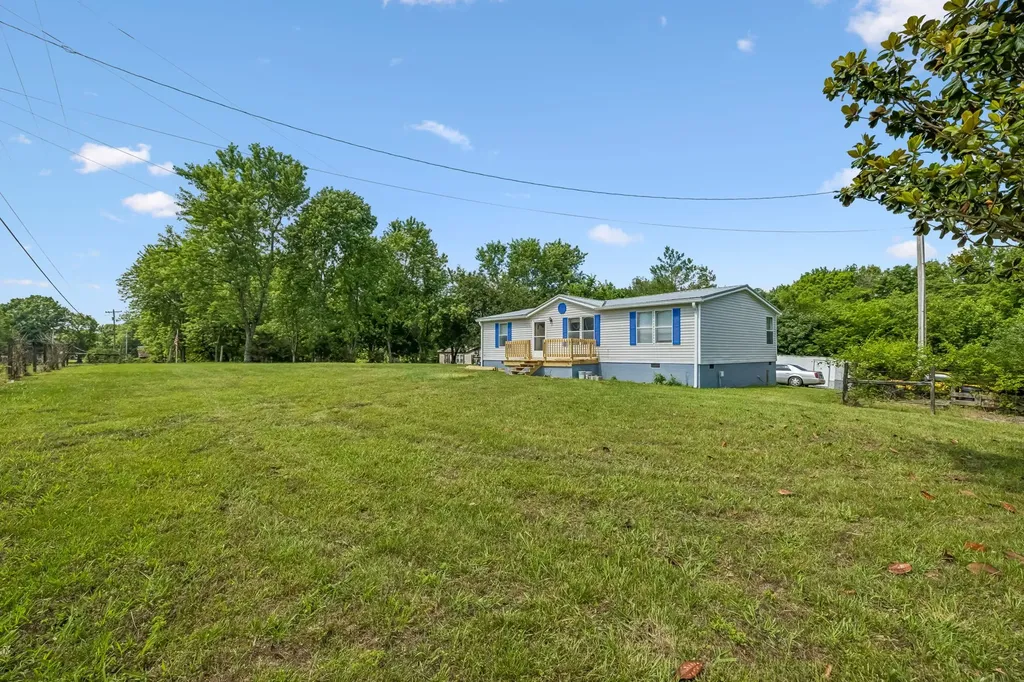 1286 Harsh Lane Castalian Springs TN 37031