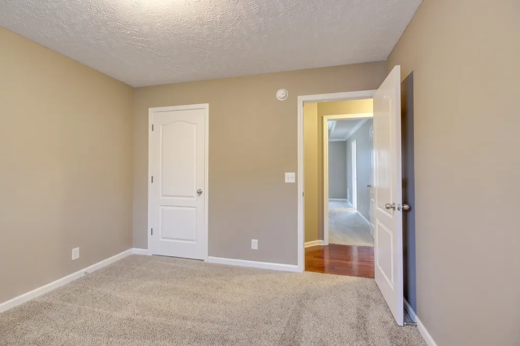 893 E Accipiter Circle Clarksville TN 37043