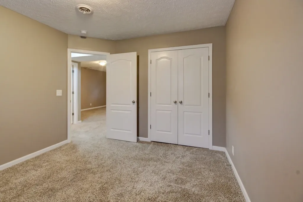 893 E Accipiter Circle Clarksville TN 37043
