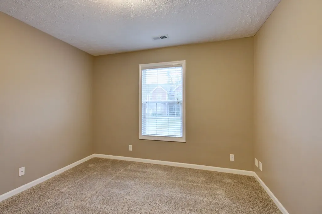 893 E Accipiter Circle Clarksville TN 37043