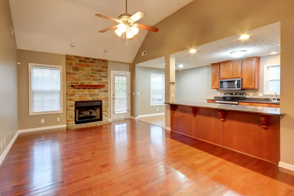 893 E Accipiter Circle Clarksville TN 37043
