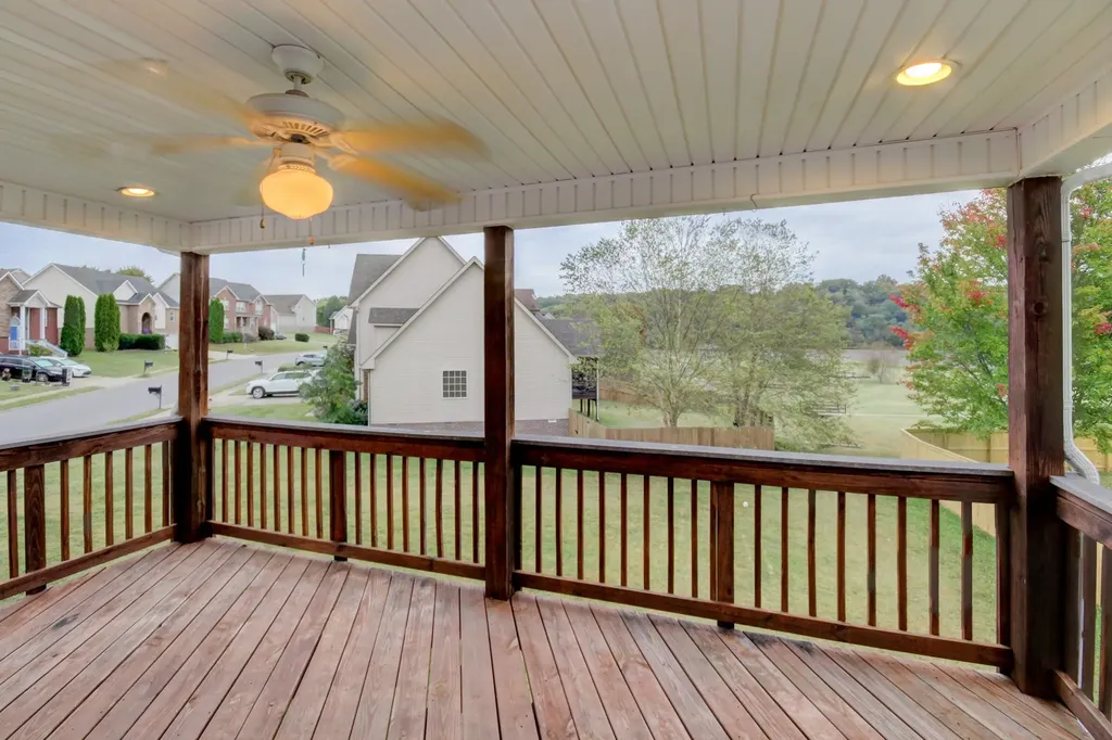 893 E Accipiter Circle Clarksville TN 37043