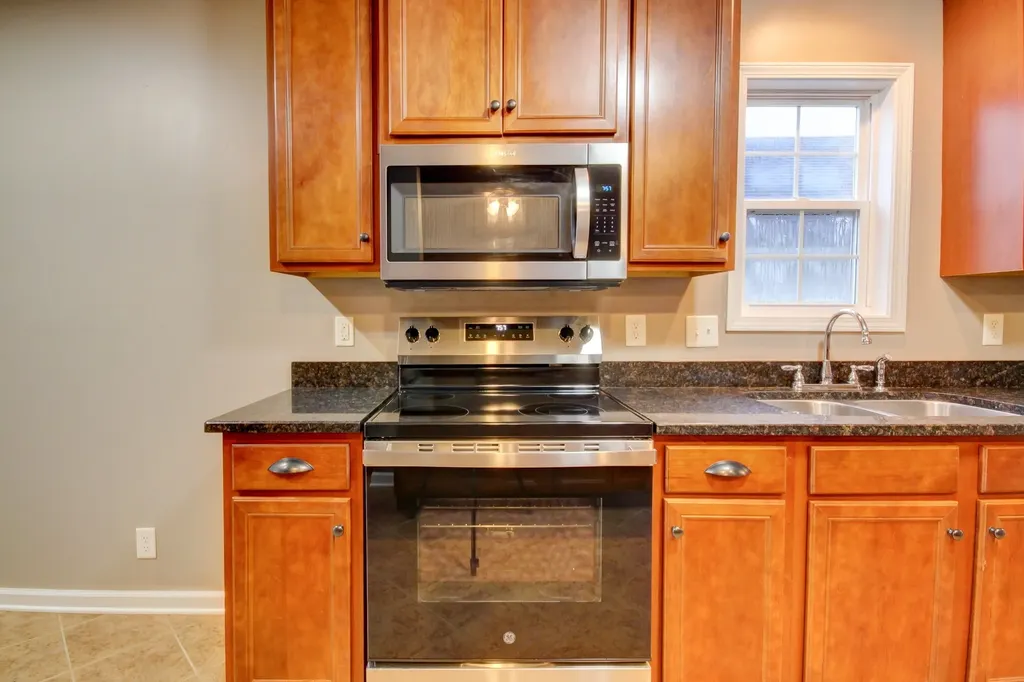 893 E Accipiter Circle Clarksville TN 37043
