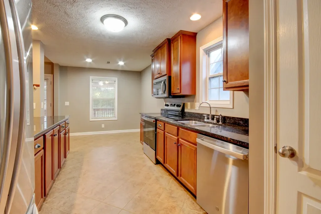 893 E Accipiter Circle Clarksville TN 37043