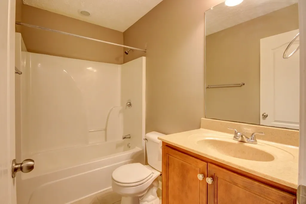 893 E Accipiter Circle Clarksville TN 37043