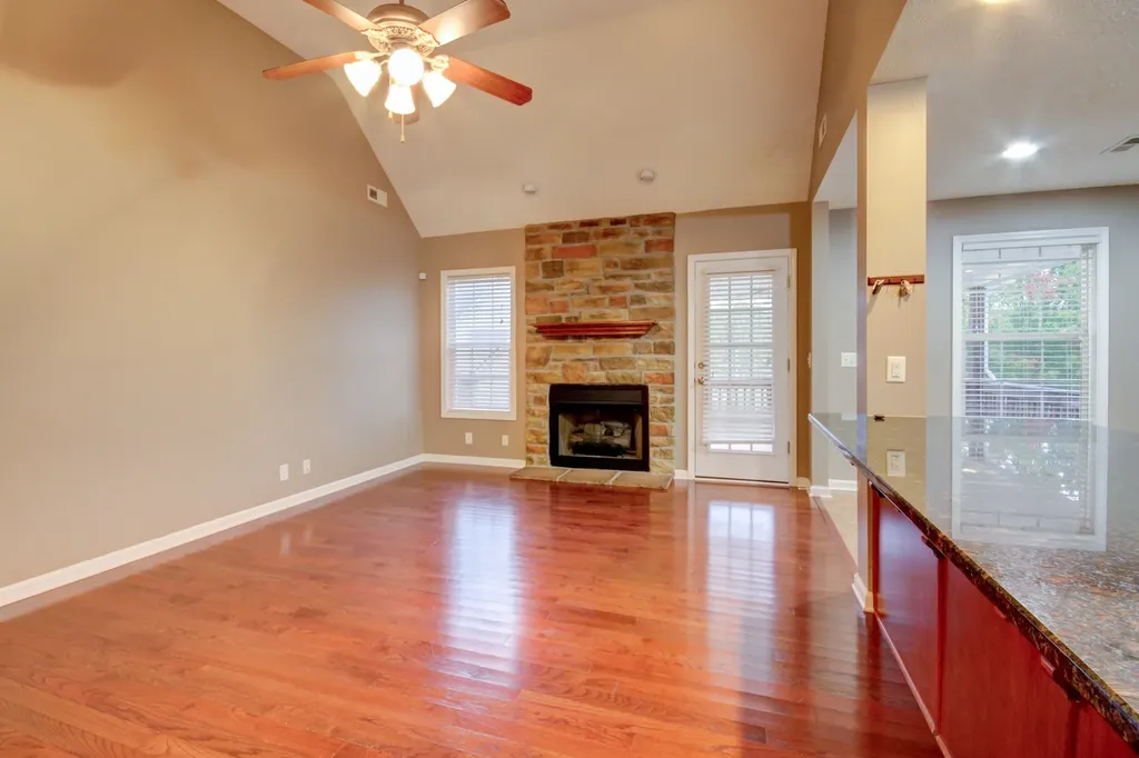 893 E Accipiter Circle Clarksville TN 37043