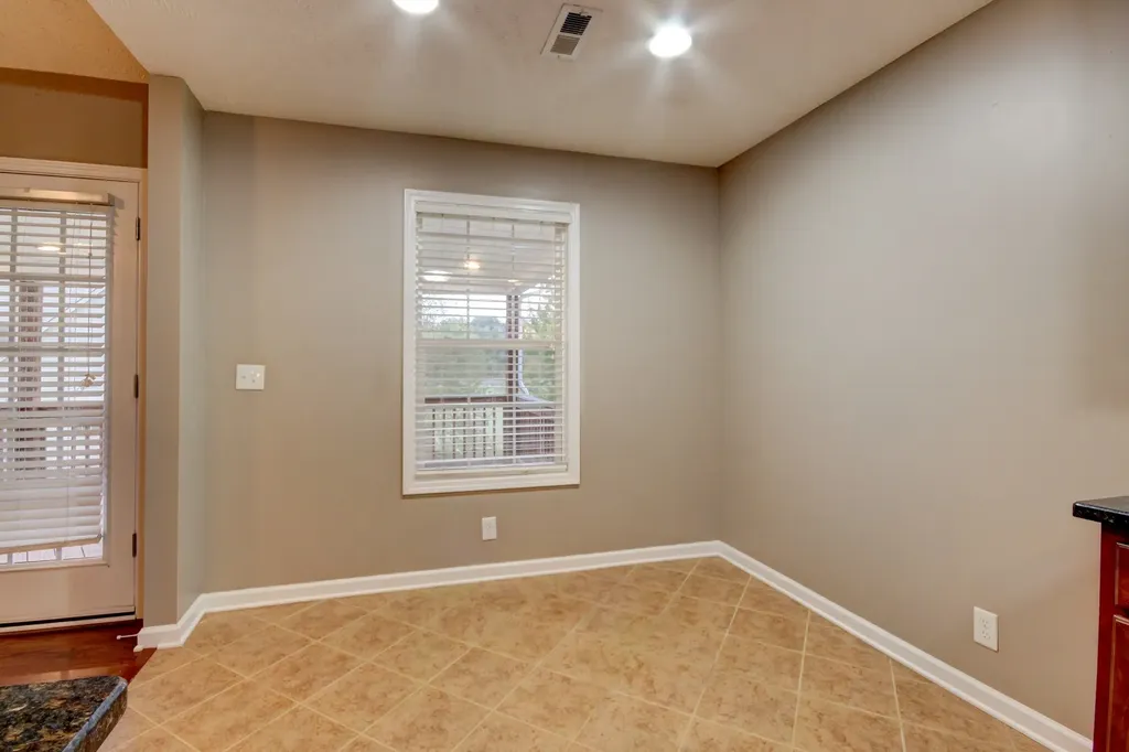 893 E Accipiter Circle Clarksville TN 37043