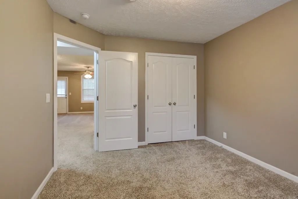 893 E Accipiter Circle Clarksville TN 37043