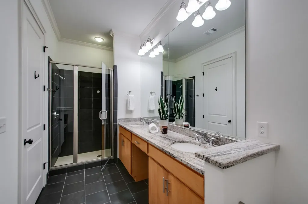 4120 Ridgefield Drive Nashville TN 37205
