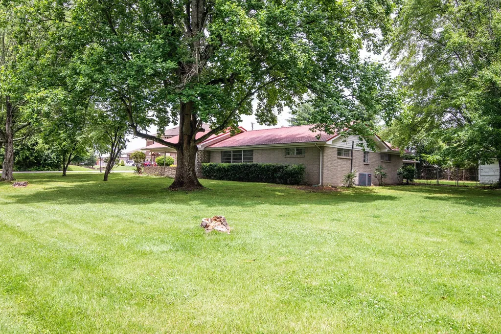 101 Wilkins Drive Tullahoma TN 37388