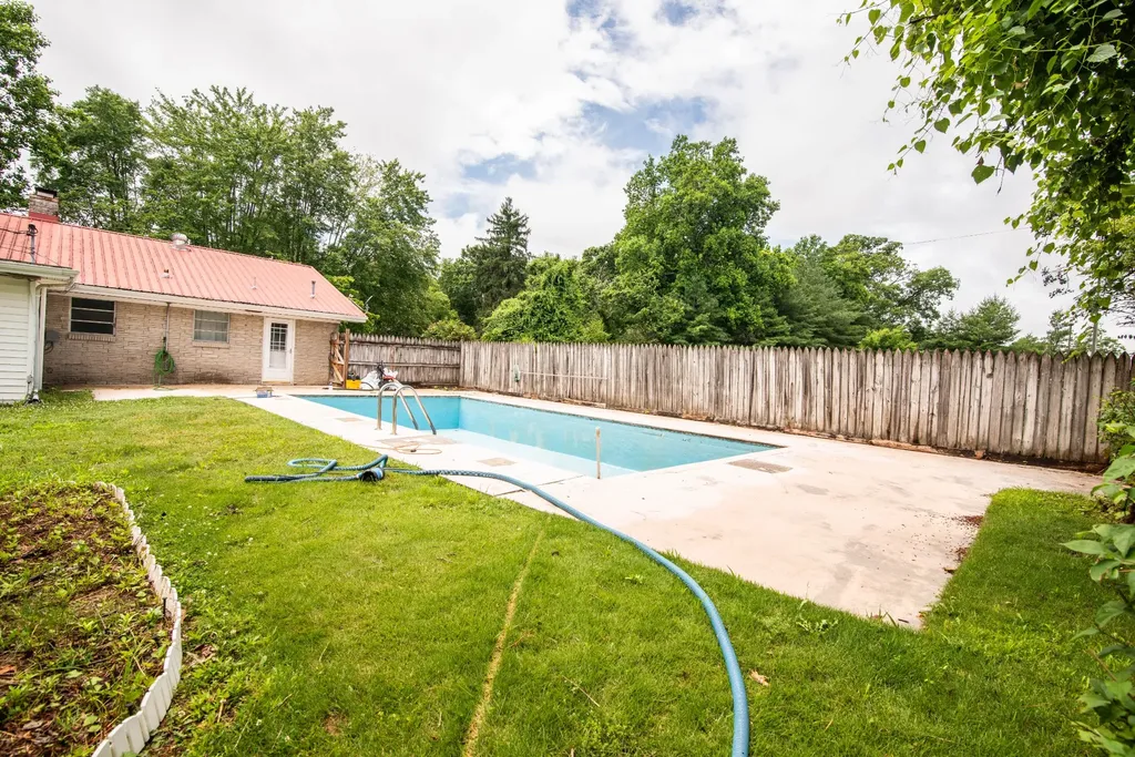 101 Wilkins Drive Tullahoma TN 37388