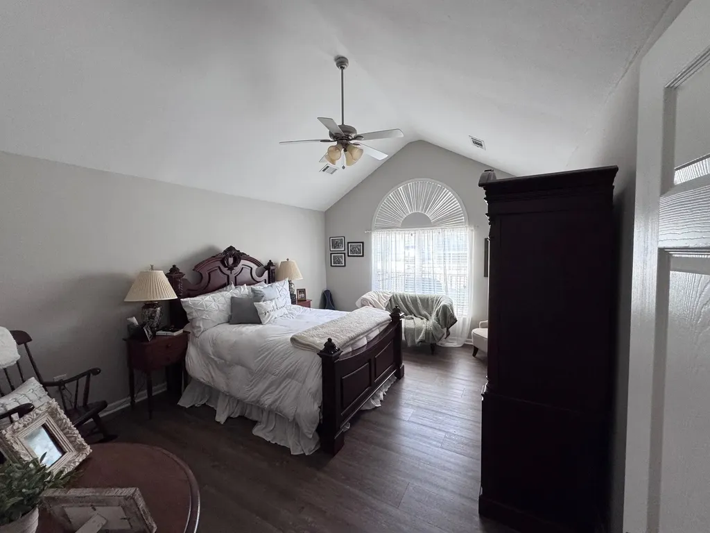 825 Browns Lane Gallatin TN 37066