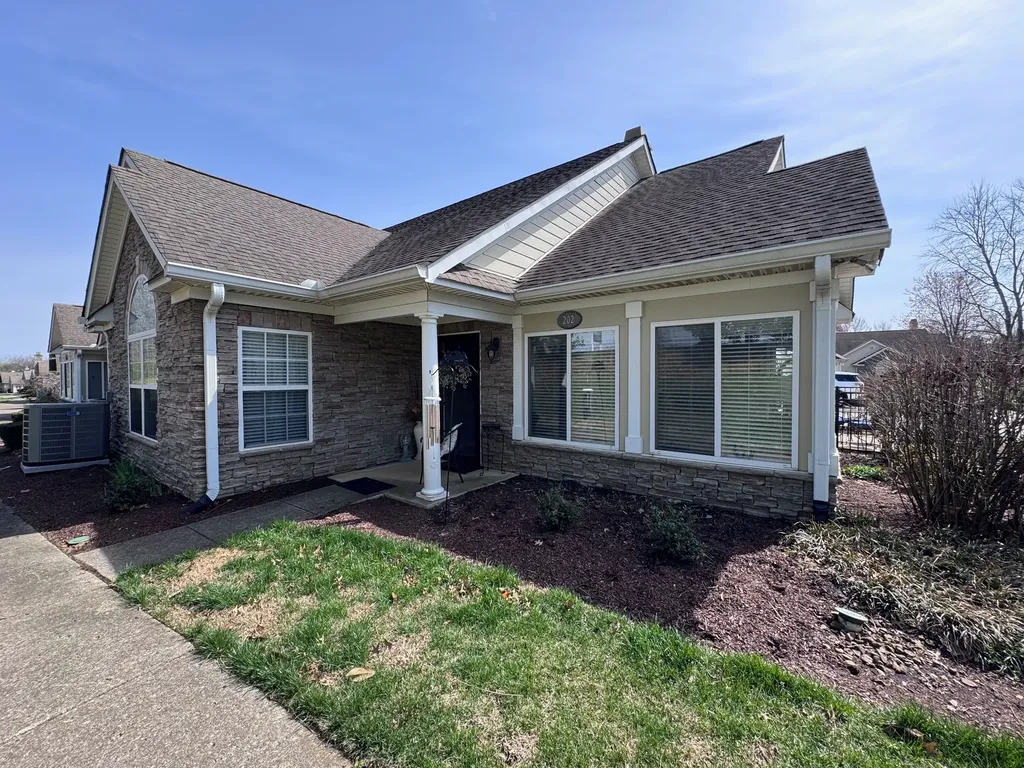 825 Browns Lane Gallatin TN 37066