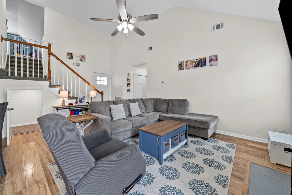 3755 Cindy Jo Dr, N Clarksville TN 37040