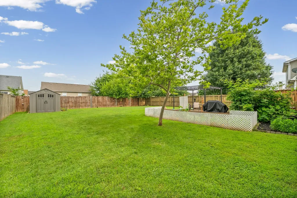 3755 Cindy Jo Dr, N Clarksville TN 37040