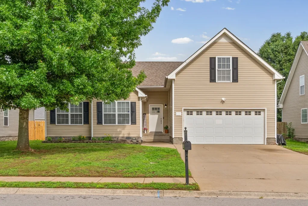 3755 Cindy Jo Dr, N Clarksville TN 37040