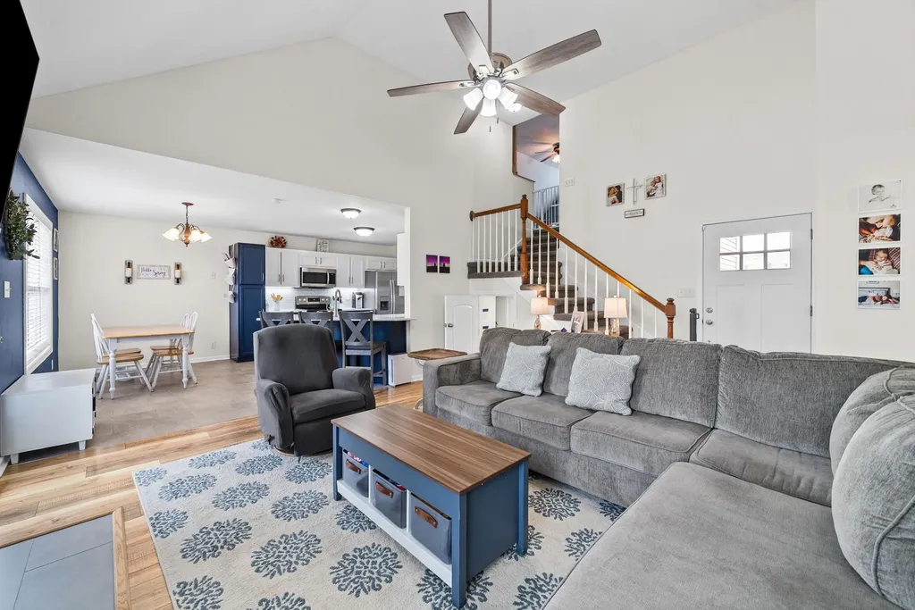 3755 Cindy Jo Dr, N Clarksville TN 37040