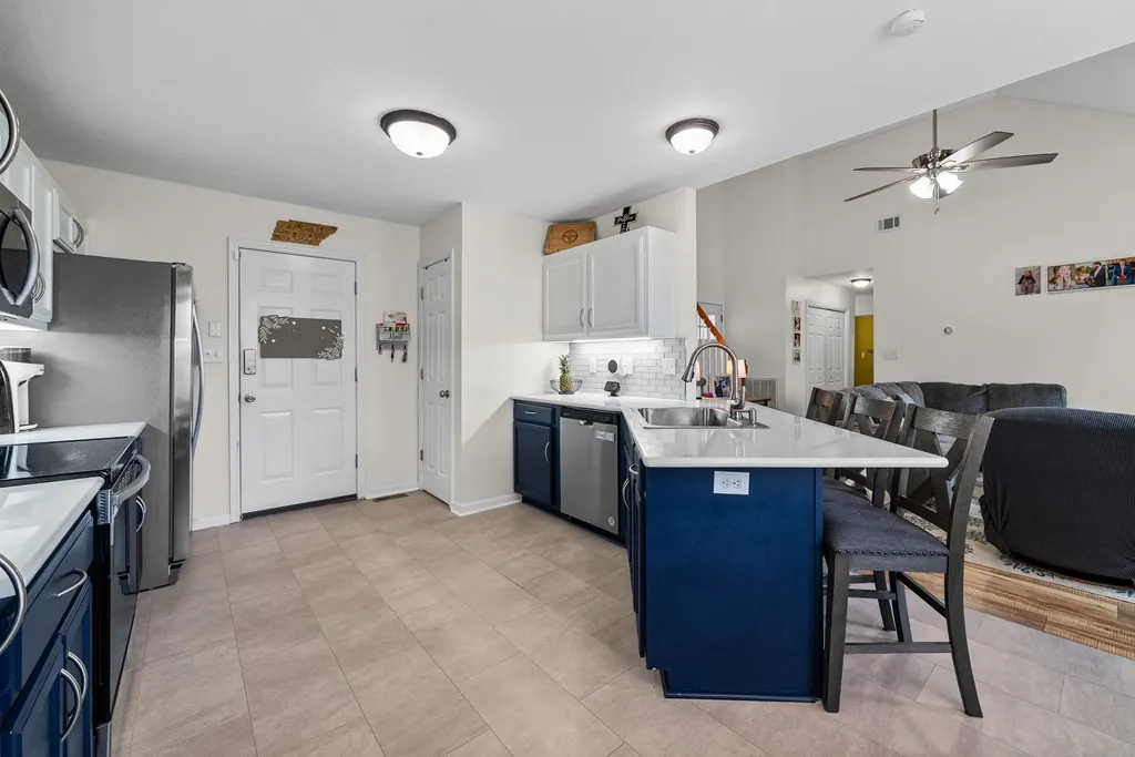 3755 Cindy Jo Dr, N Clarksville TN 37040
