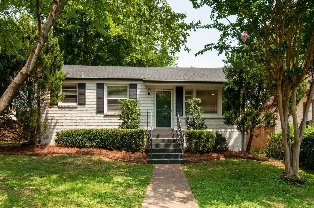 1006 S Douglas Avenue Nashville TN 37204