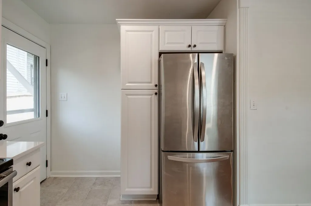 1006 S Douglas Avenue Nashville TN 37204