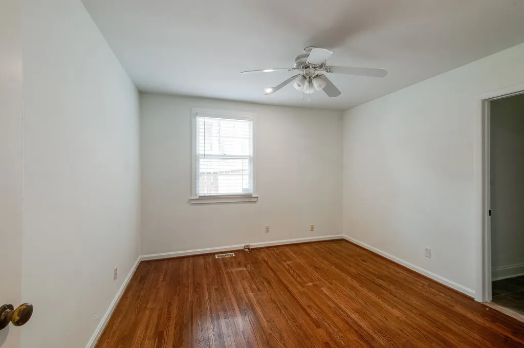1006 S Douglas Avenue Nashville TN 37204
