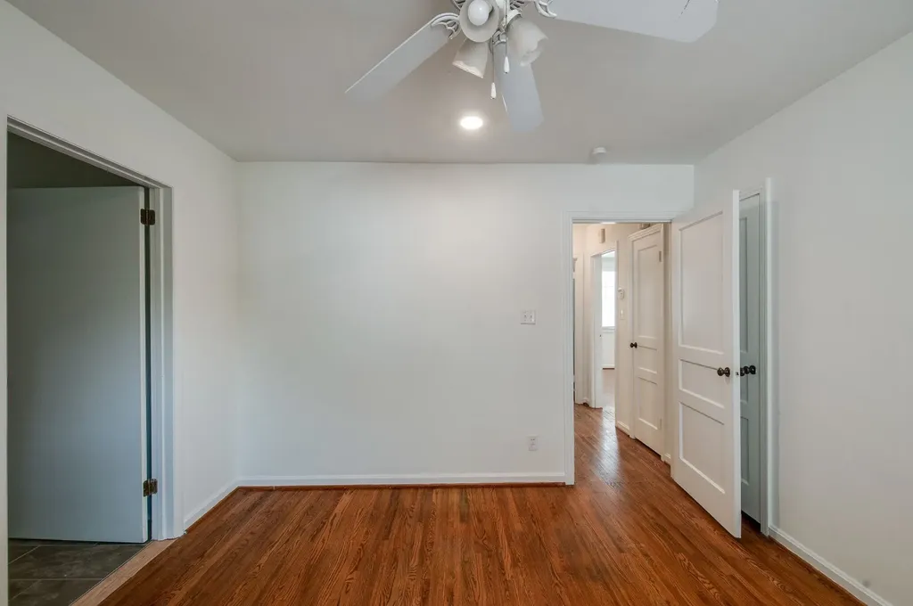 1006 S Douglas Avenue Nashville TN 37204