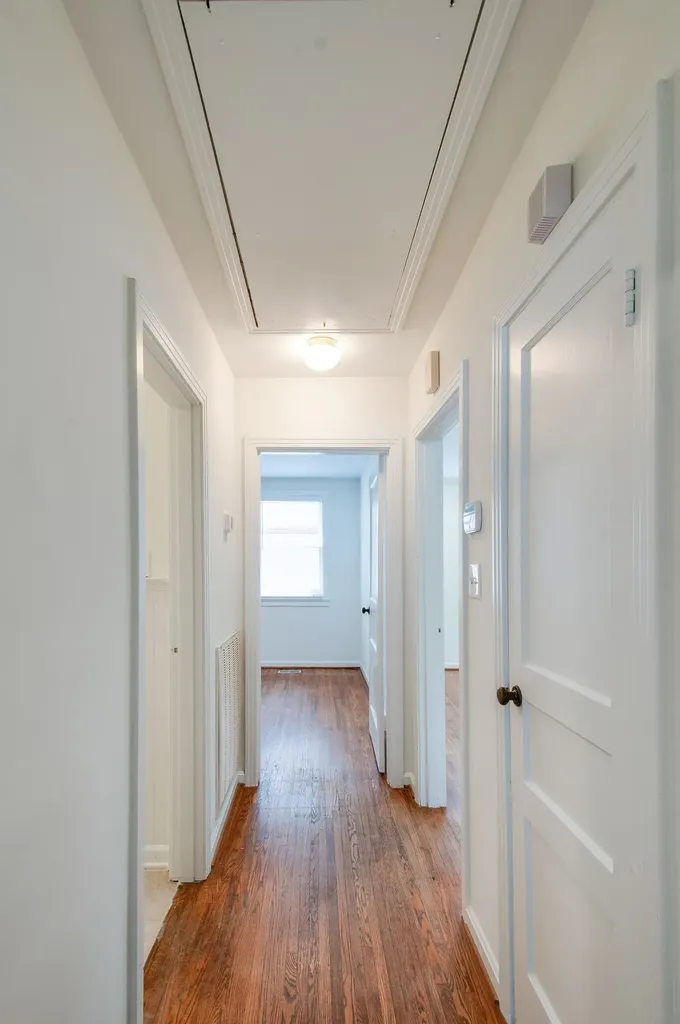 1006 S Douglas Avenue Nashville TN 37204