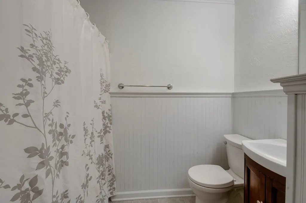 1006 S Douglas Avenue Nashville TN 37204