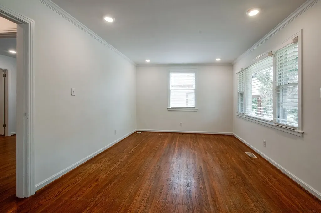 1006 S Douglas Avenue Nashville TN 37204
