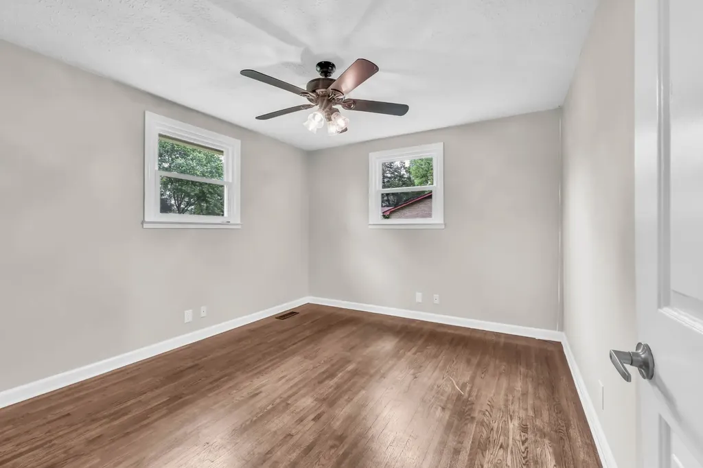 17 Charlemagne Boulevard Clarksville TN 37042