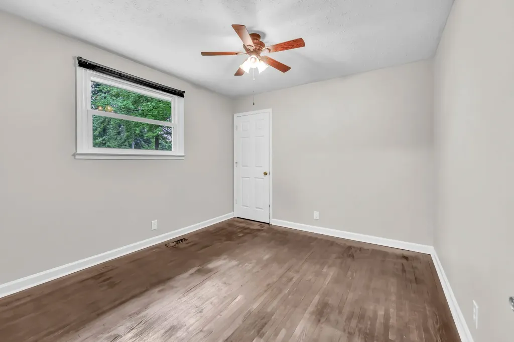 17 Charlemagne Boulevard Clarksville TN 37042