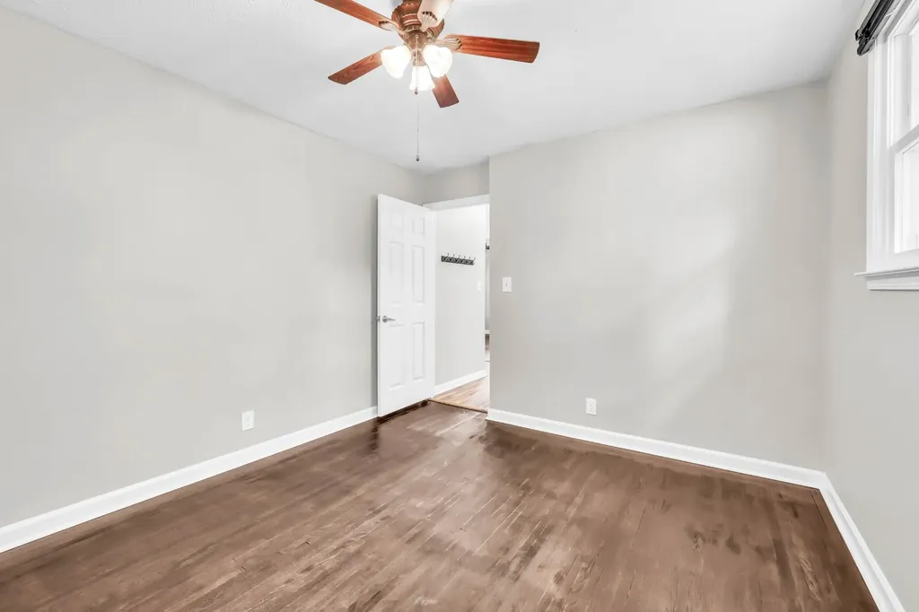 17 Charlemagne Boulevard Clarksville TN 37042