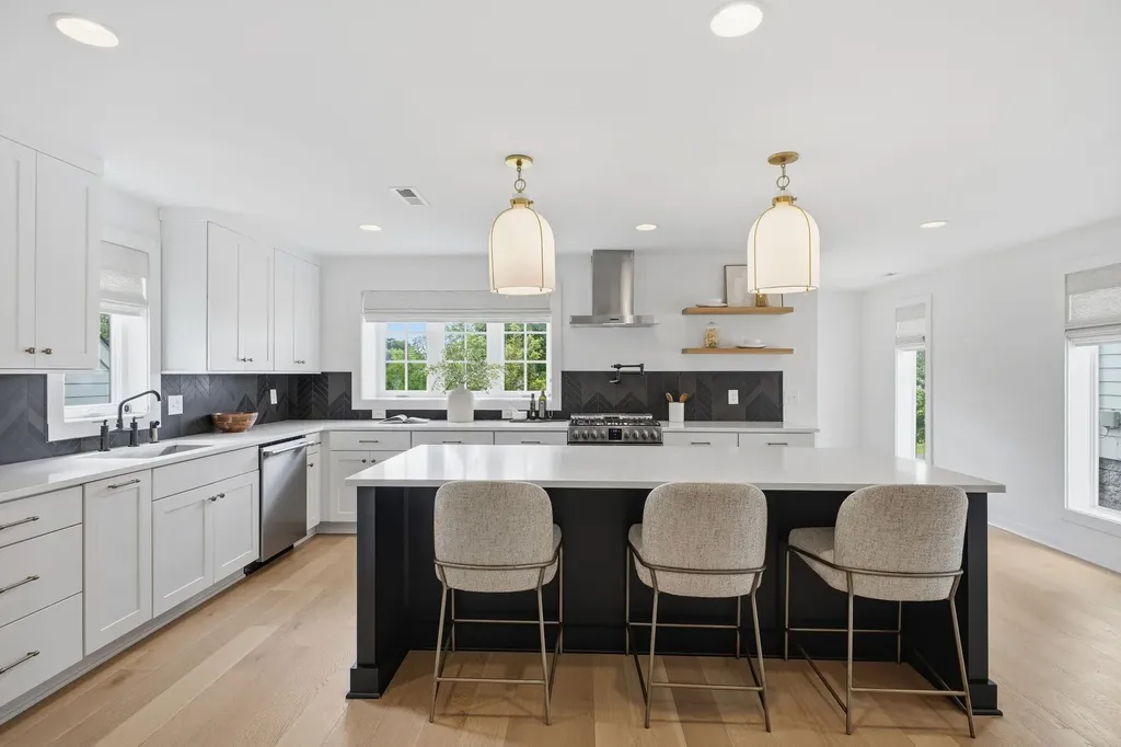 2910B Primrose Circle Nashville TN 37212