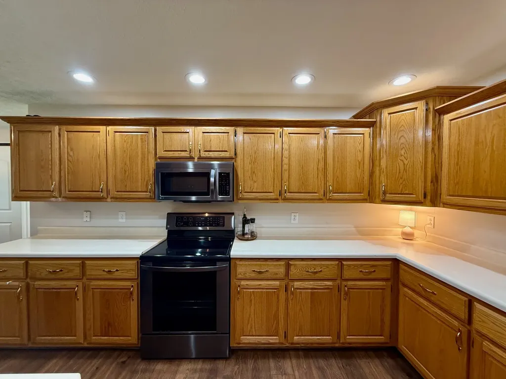 320 Spring Valley Drive Cottontown TN 37048