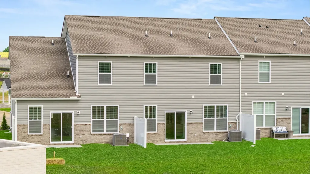1747 Manuka Lane Columbia TN 38401