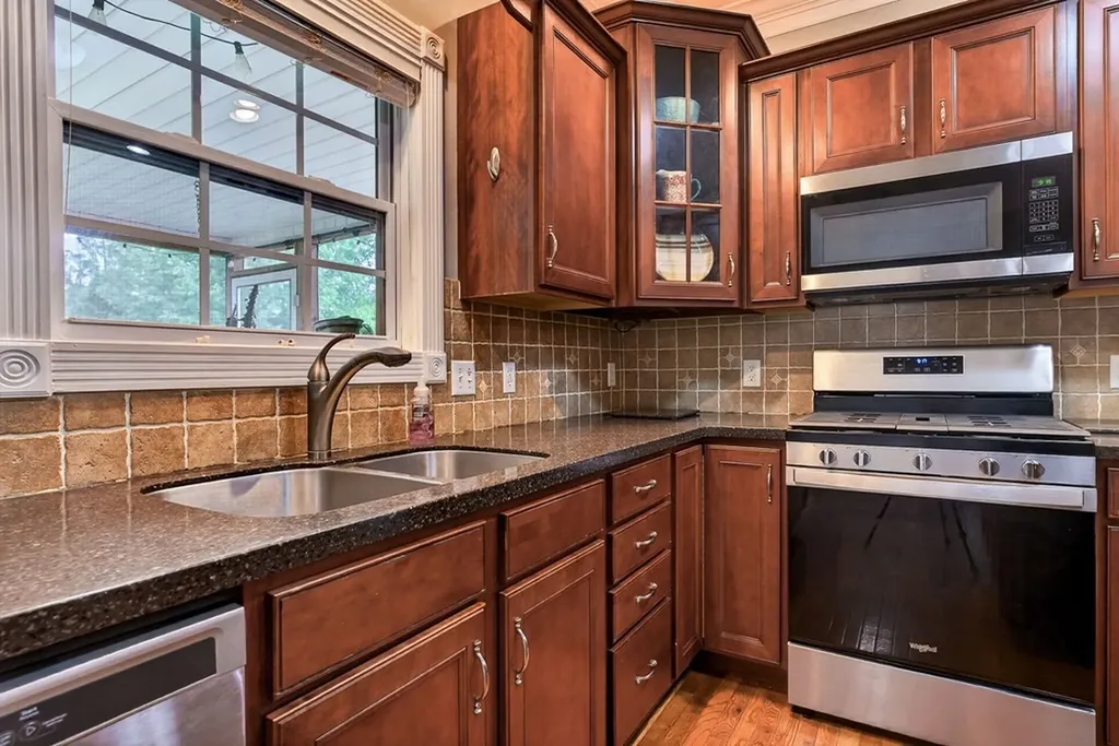 3440 Plantation Drive Cookeville TN 38506