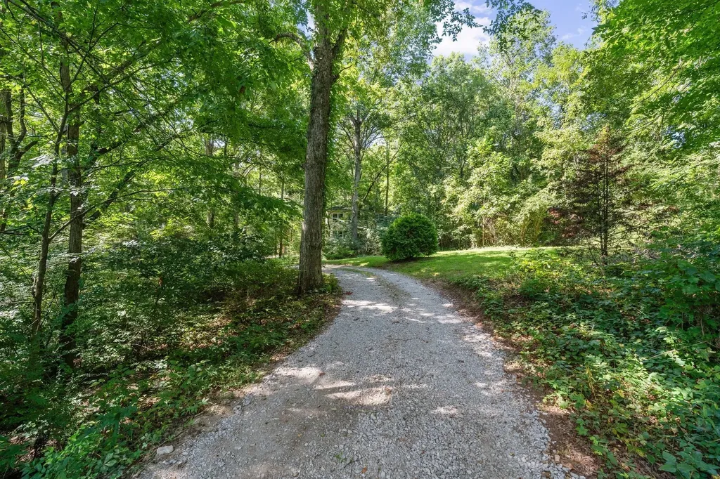 2504 Bearwallow Road Ashland City TN 37015
