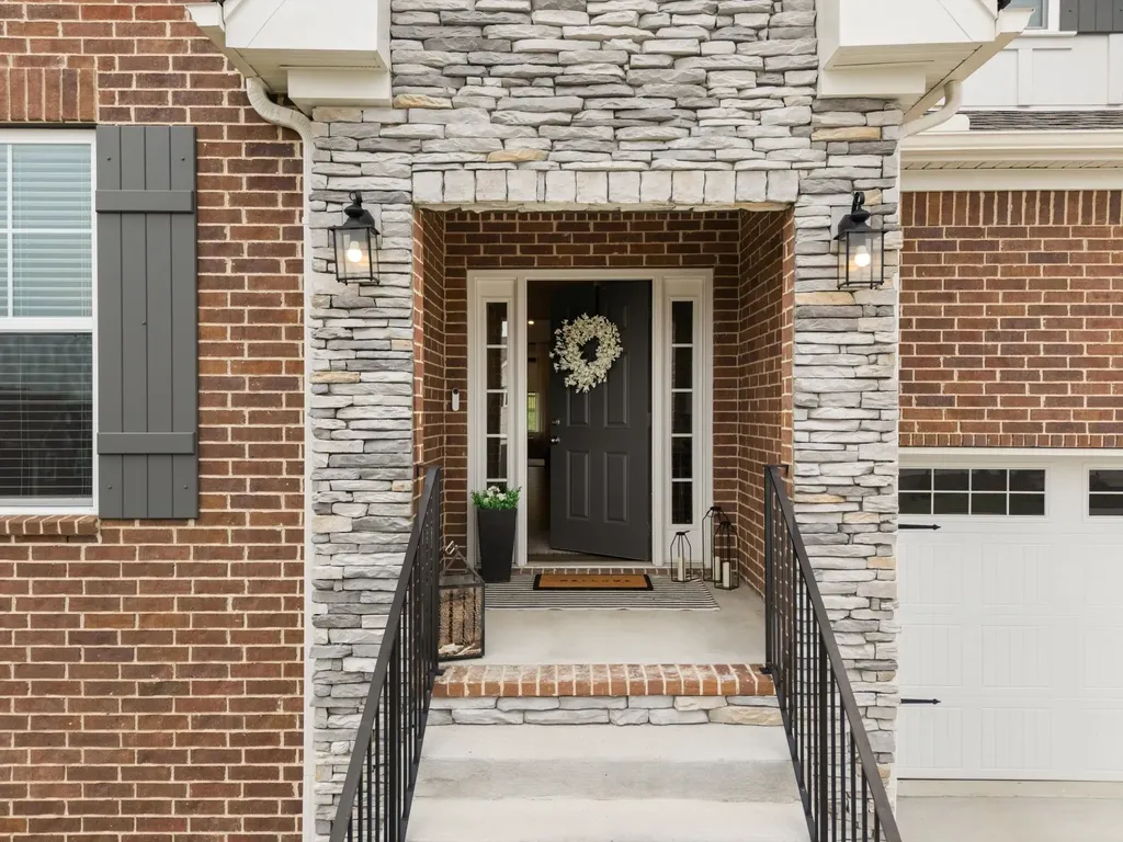 216 John T Alexander Boulevard Hendersonville TN 37075