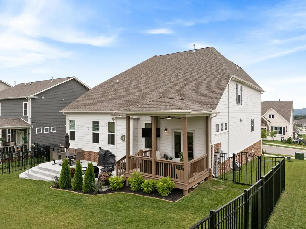216 John T Alexander Boulevard Hendersonville TN 37075