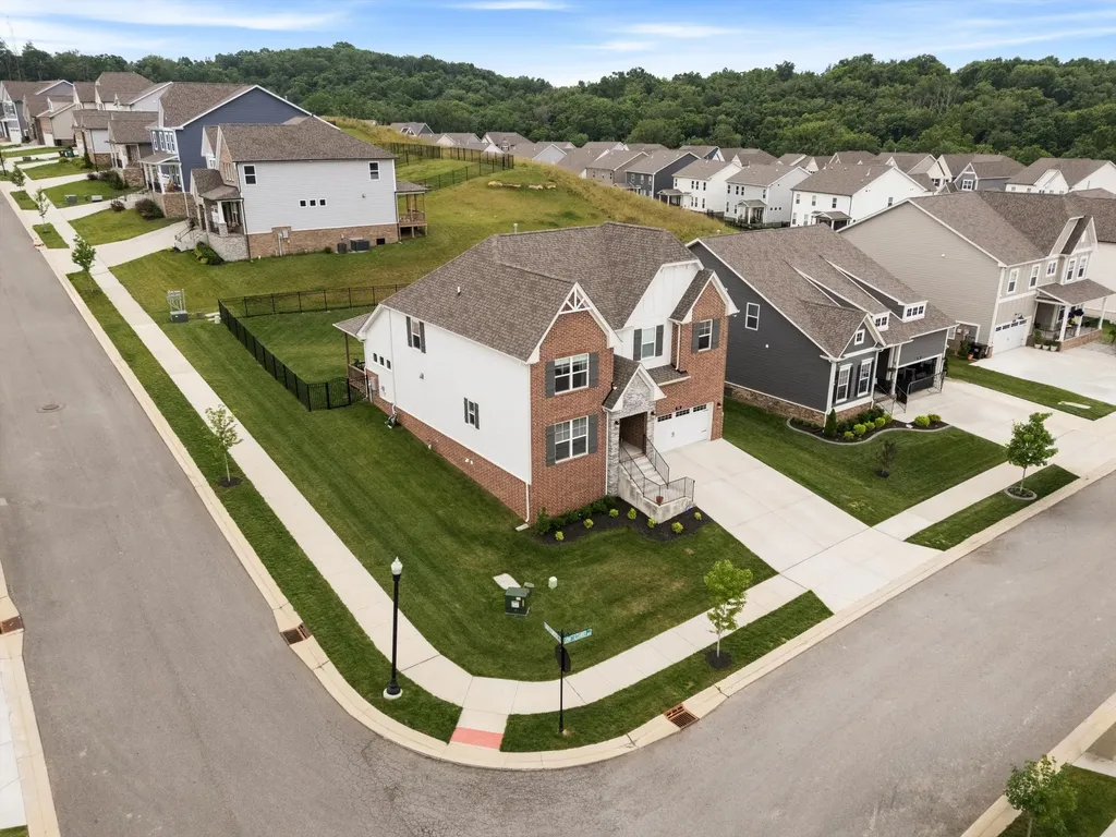 216 John T Alexander Boulevard Hendersonville TN 37075