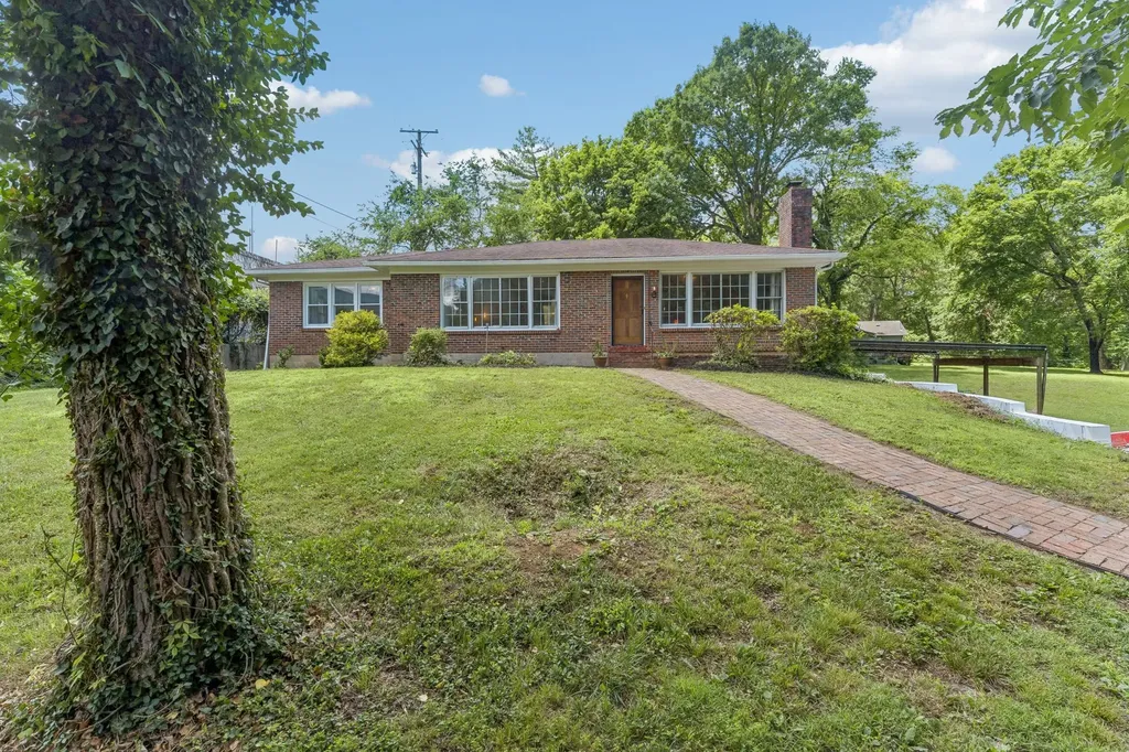 4411 Brush Hill Road Nashville TN 37216