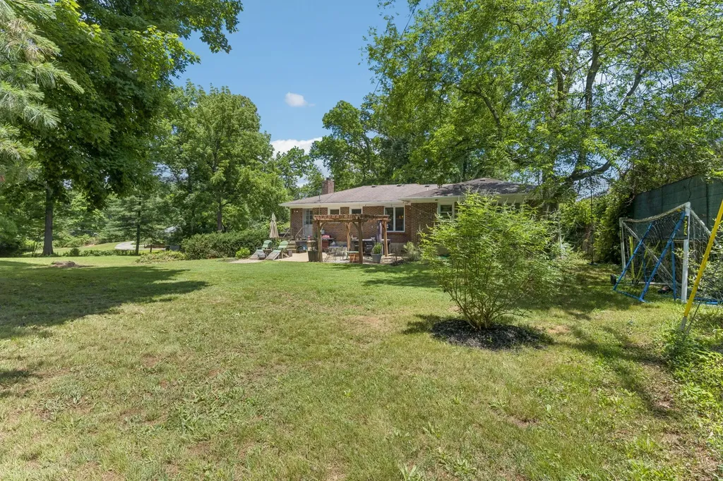 4411 Brush Hill Road Nashville TN 37216