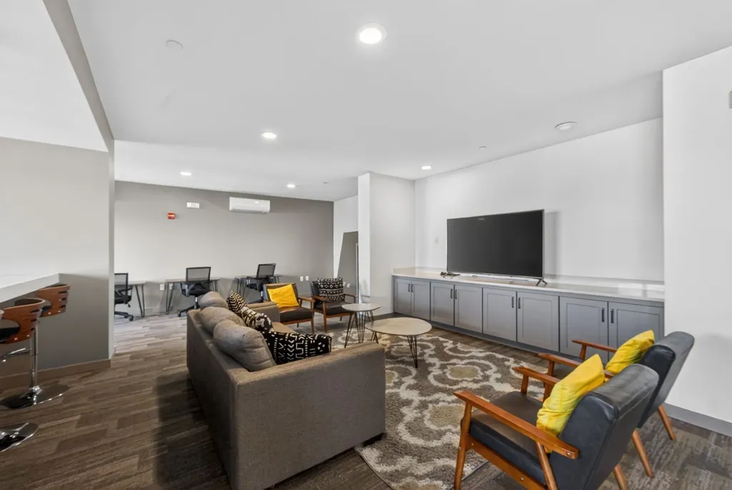 400 Herron Drive Nashville TN 37210