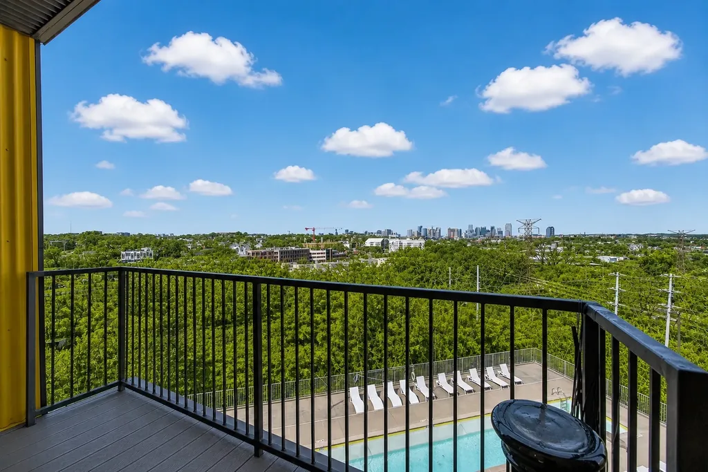 400 Herron Drive Nashville TN 37210