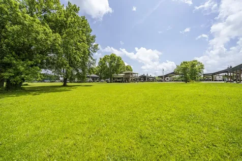 694 River Road Clifton TN 38425