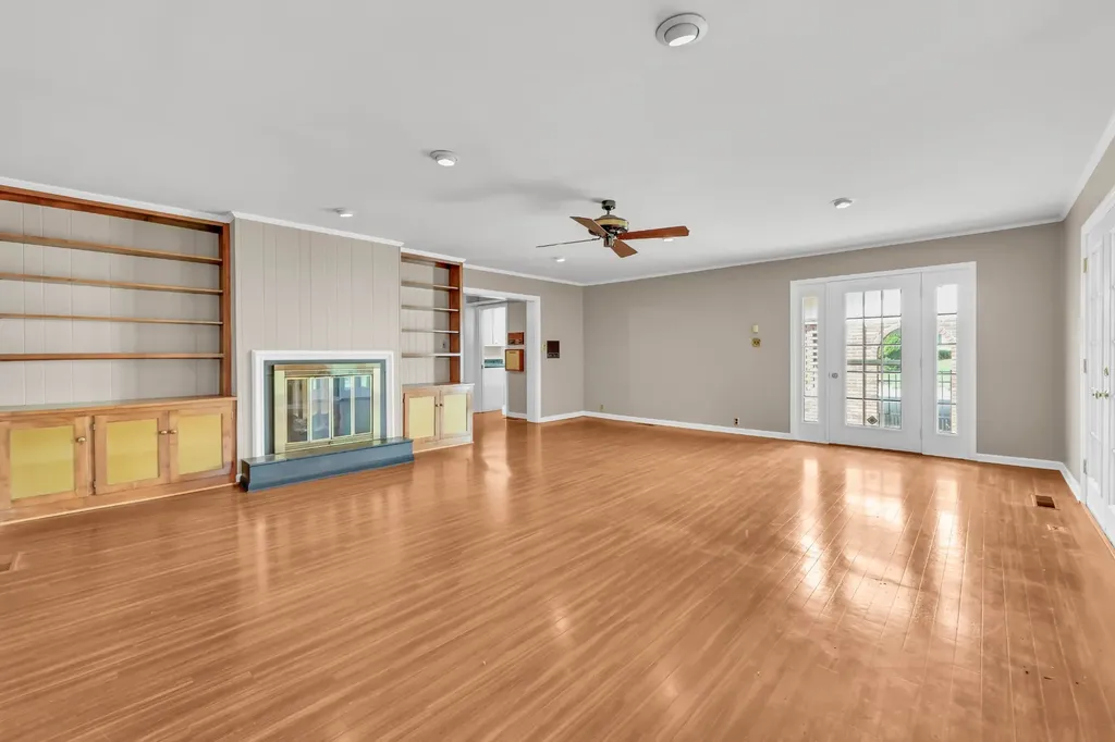 6 Trahern Terrace Clarksville TN 37040