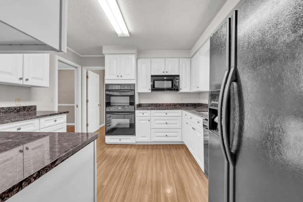 6 Trahern Terrace Clarksville TN 37040