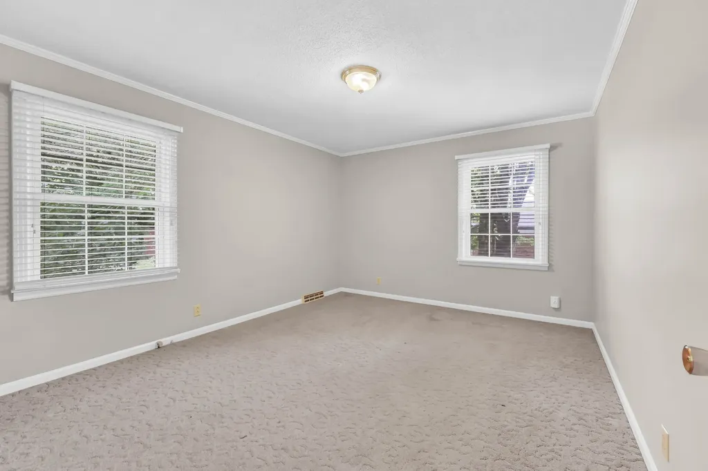 6 Trahern Terrace Clarksville TN 37040