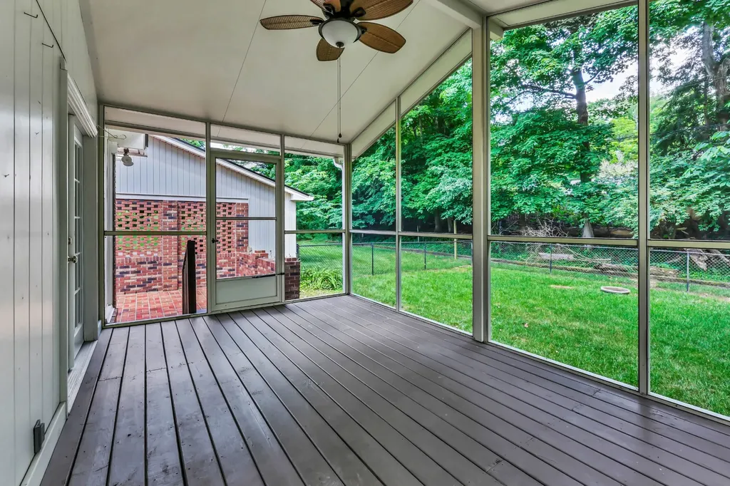 6 Trahern Terrace Clarksville TN 37040